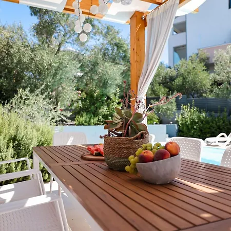 Villa Val *